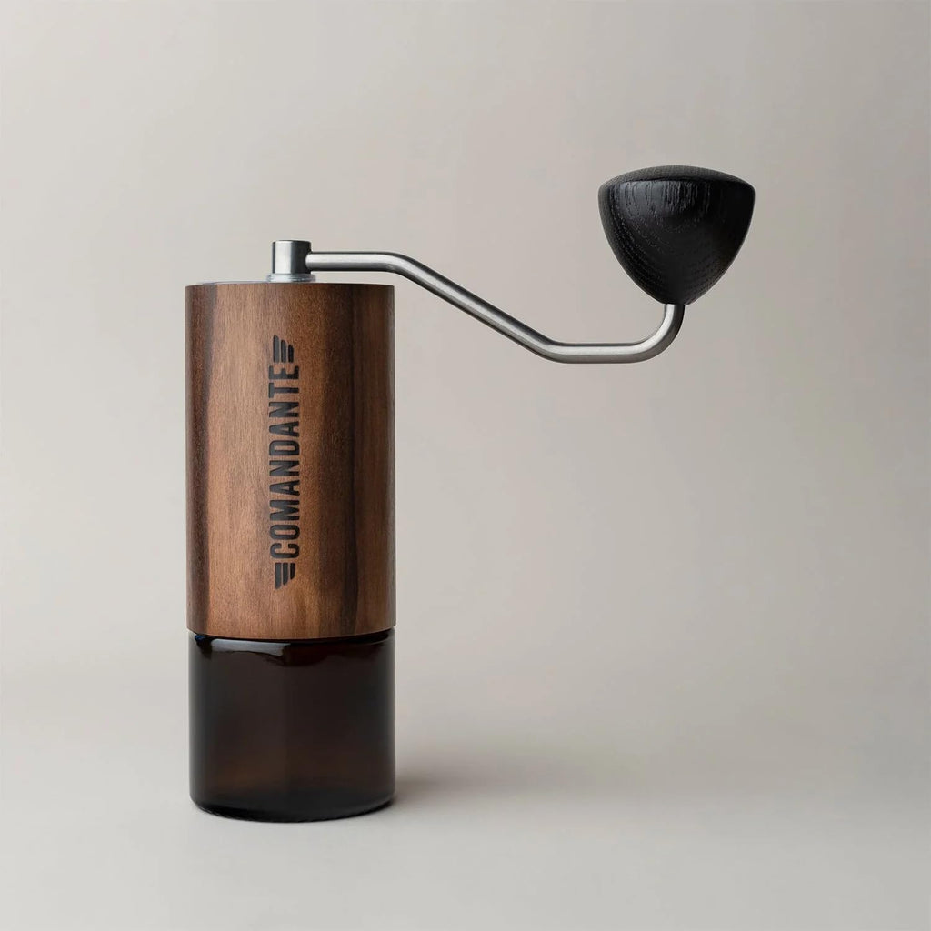 Molinillo de café C40 MK4 Nitro Blade Liquid Amber/Acero inoxidable de COMANDANTE, Plata/Marrón, Plata/Marrón