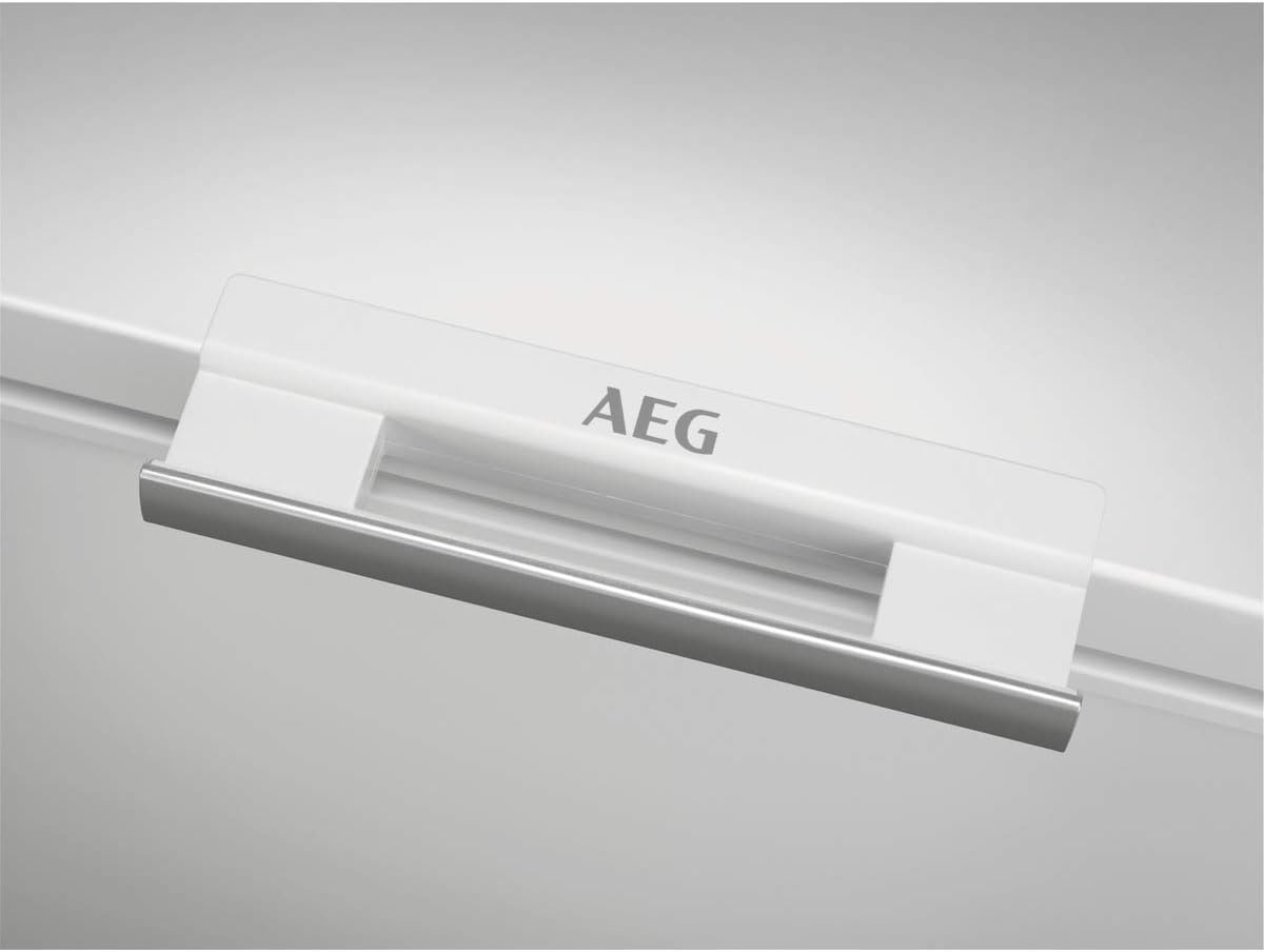 Congelador arcón AEG AHB531E1LW / 308 L / Low Frost - menos formación de hielo / alarma de temperatura / ruedas / A++, 922 718 142