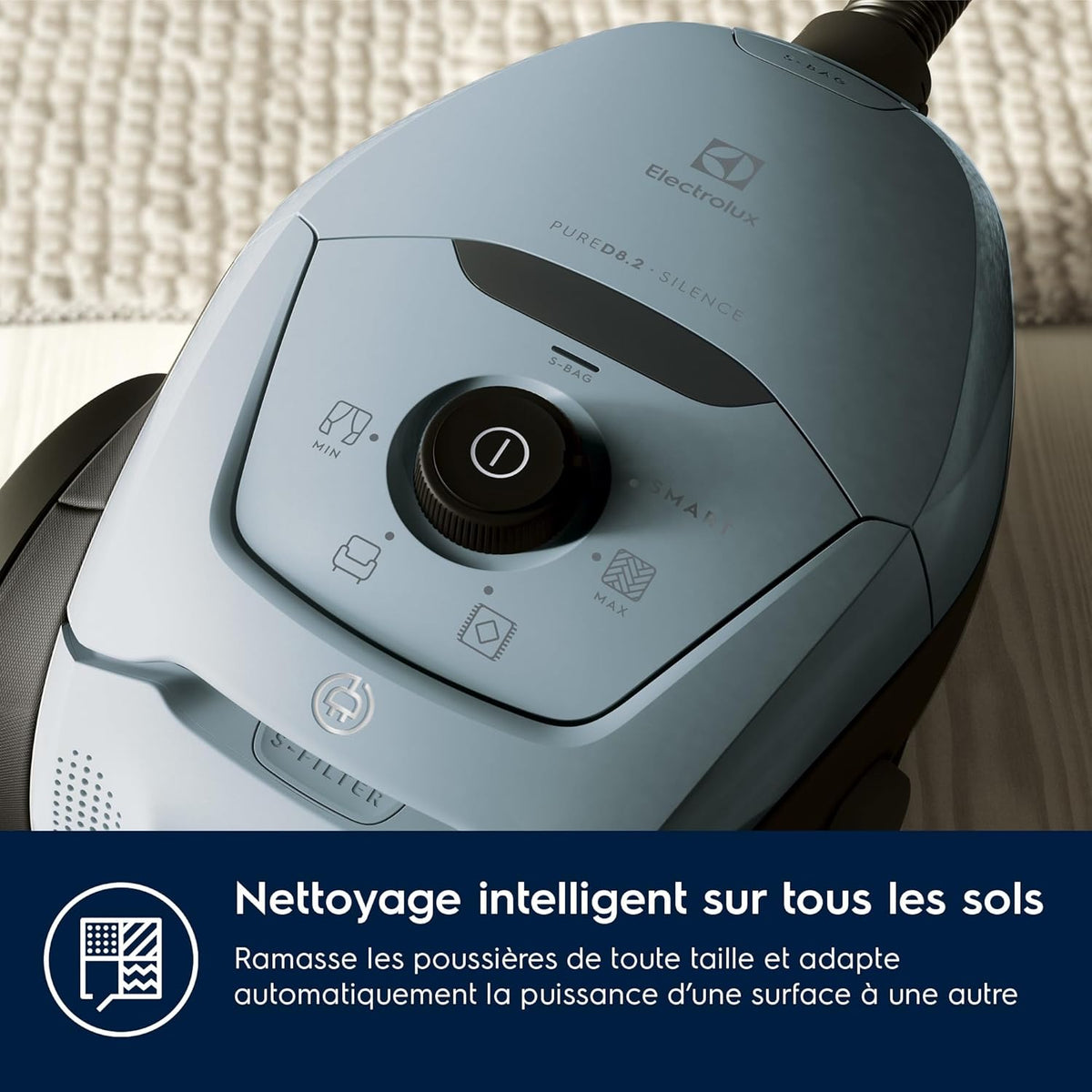 Electrolux Pure D8, Aspiradora de trineo con bolsa, ultra silenciosa, 57 dB, potencia automática inteligente, mango ergonómico, ligera, 55 % de materiales reciclados, PD82-4MB, azul cielo