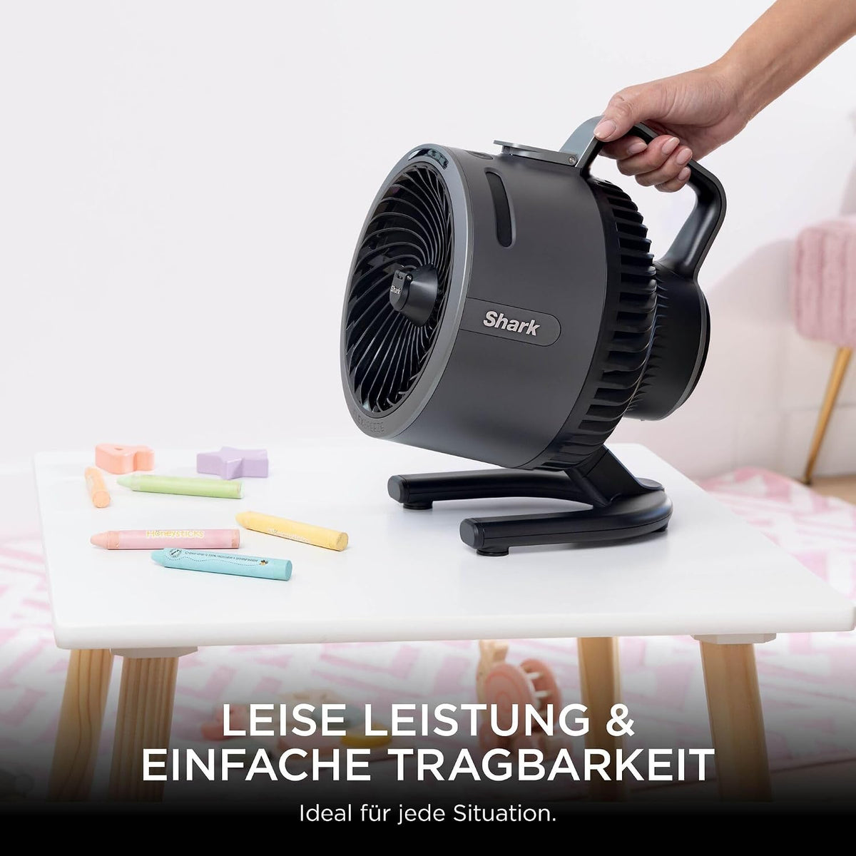 Shark FlexBreeze HydroGo – Ventilador nebulizador de alto rendimiento, refrigeración para interiores y exteriores, silencioso y duradero, con y sin cable, compacto y ligero, 5 velocidades, antracita FA050EU