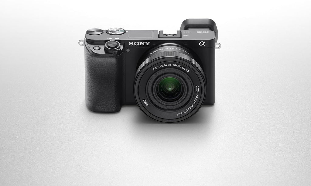 Alpha 6100 | Cámara mirrorless APS-C | Kit con objetivos 16-50mm y 55-210mm | Enfoque automático rápido de 0,02s con seguimiento ocular para personas y animales, grabación de vídeo 4K y pantalla inclinable