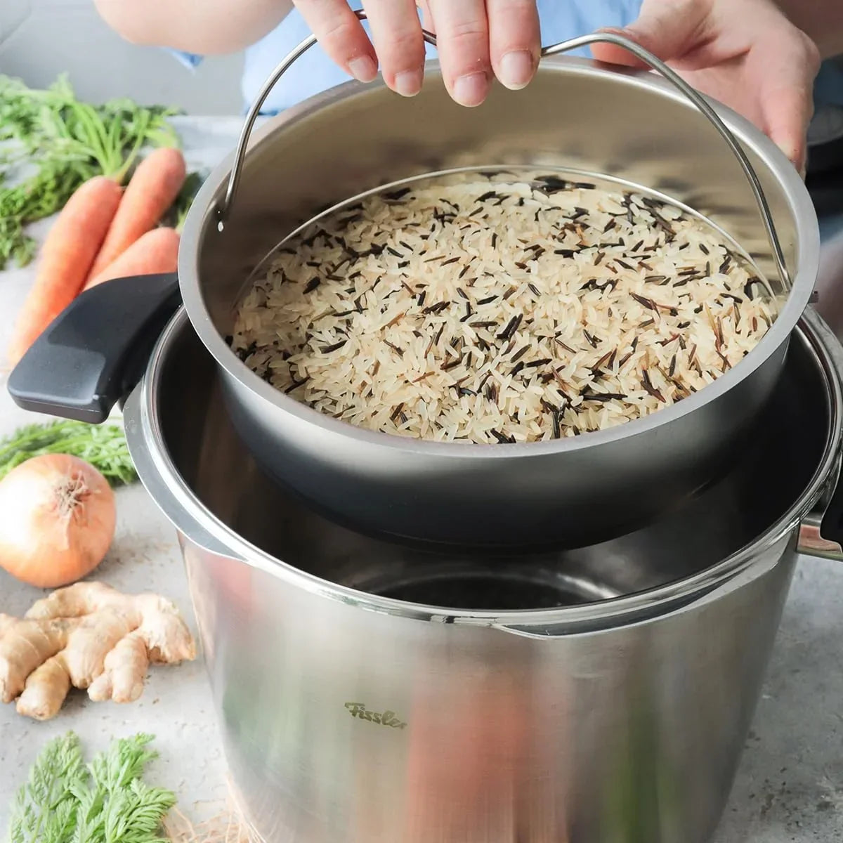 Olla a presión Fissler Vitavit Premium 6L 22cm de acero inoxidable, 4 niveles de cocción, incluye cestillo, fabricada en Alemania, apta para inducción
