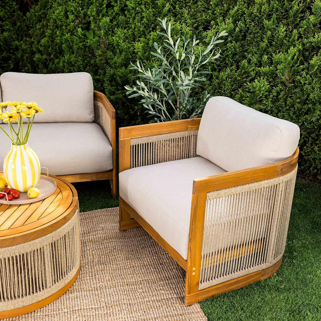 Set de muebles de jardín di volio Groseto – Conjunto de asientos de madera de acacia certificada: sofá doble, 2 sillones y mesa de centro, resistente a la intemperie y cómodo, set de salón para jardín, terraza y balcón (beige)