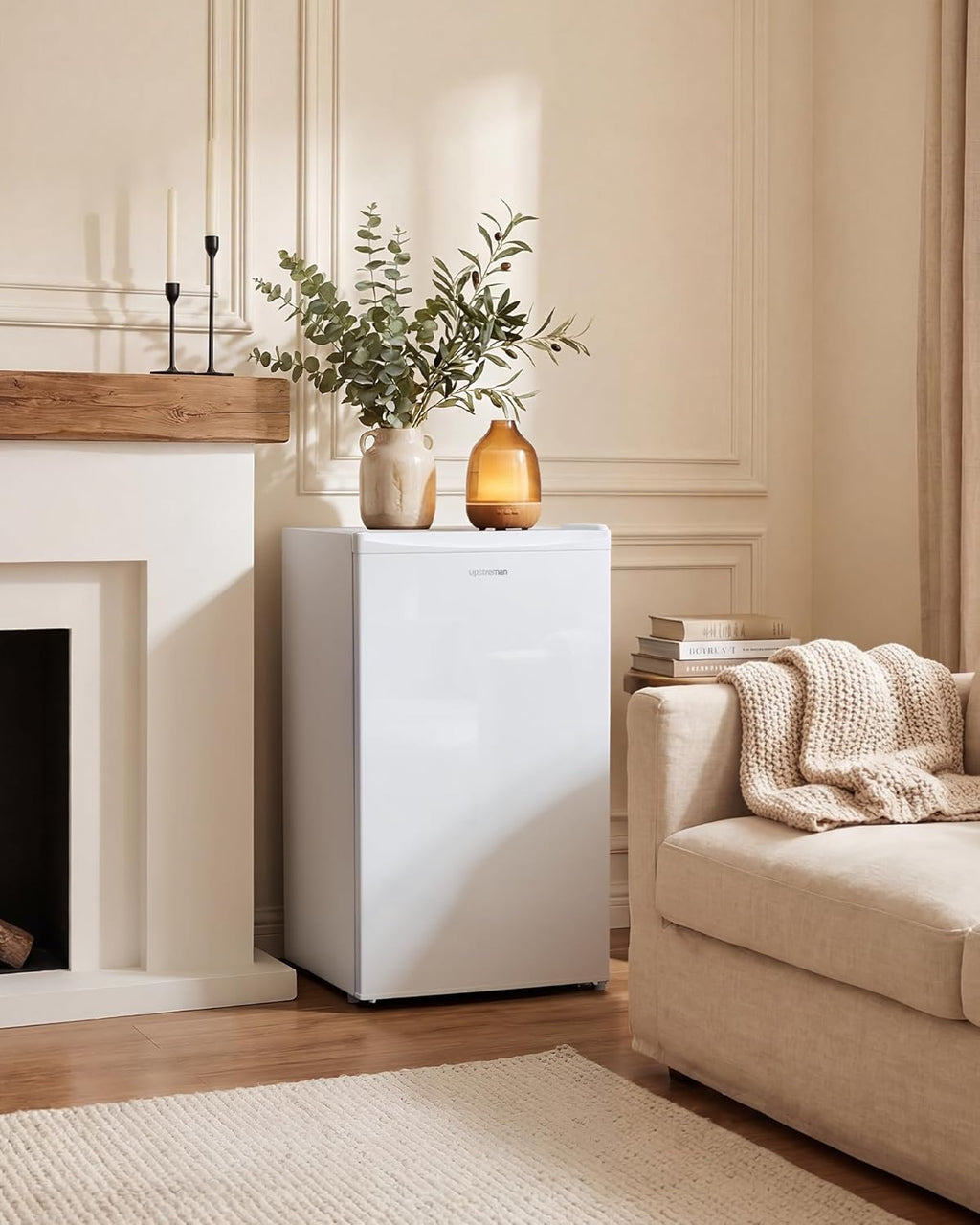 Upstreman 91L Mini-nevera con congelador, 5 niveles de temperatura (0-10℃), eficiente energéticamente, funcionamiento silencioso de 41 dB, compacta y espaciosa para residencia de estudiantes/oficina