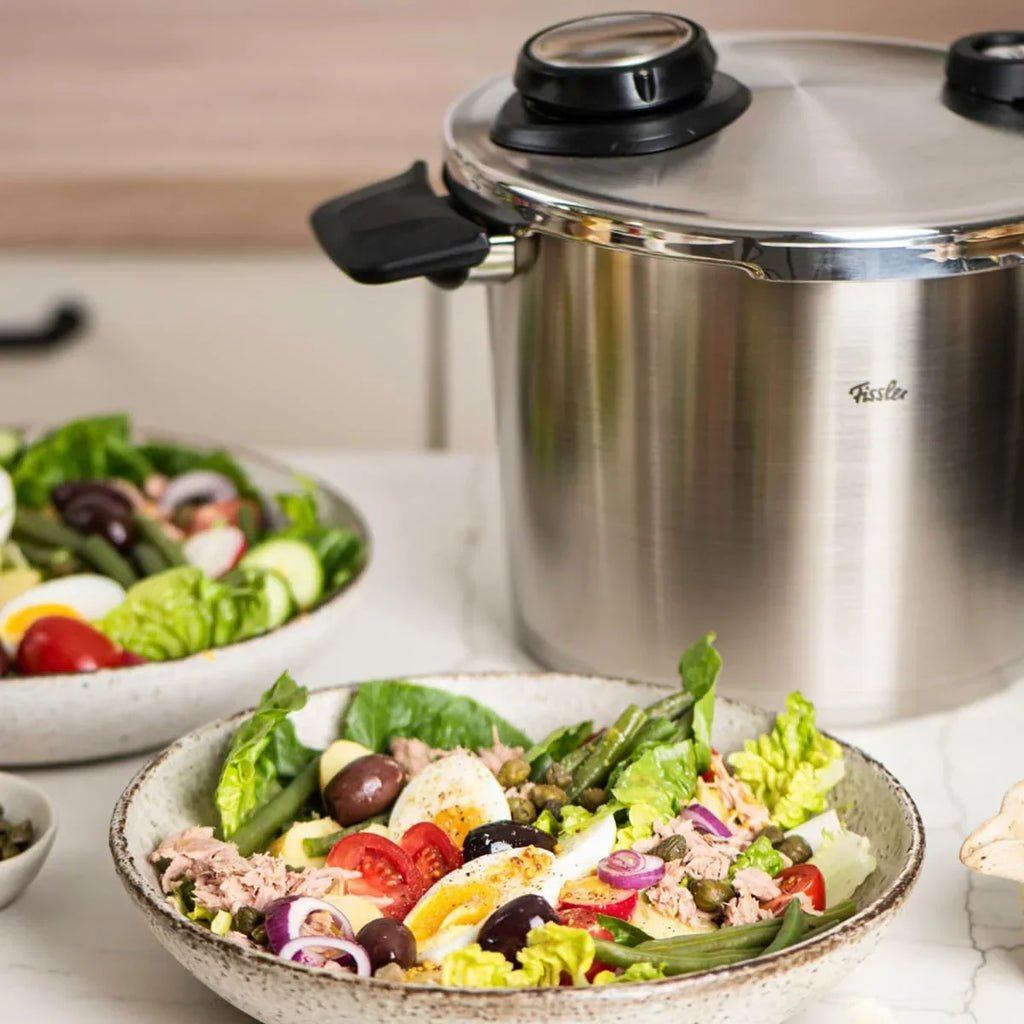 Olla a presión Fissler Vitavit Premium 6L 22cm de acero inoxidable, 4 niveles de cocción, incluye cestillo, fabricada en Alemania, apta para inducción