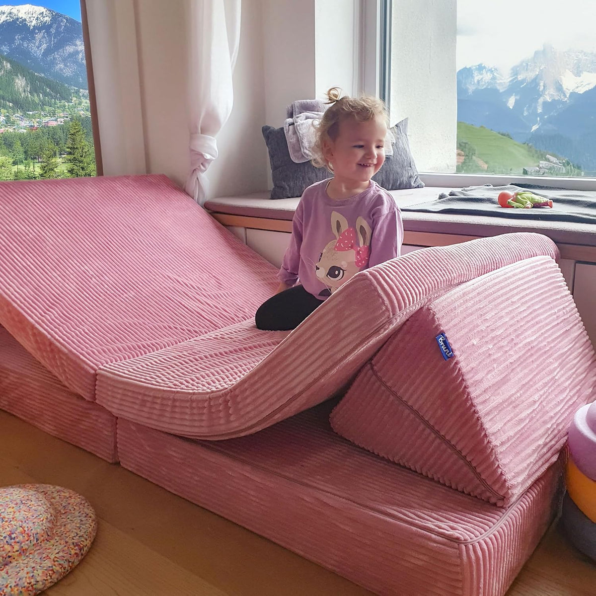 Sofá de juegos Bruni de pana para niños en color rosa: sofá XXL grande para la habitación infantil, sofá cama con funda de pana suave extraíble, diseñado en Austria