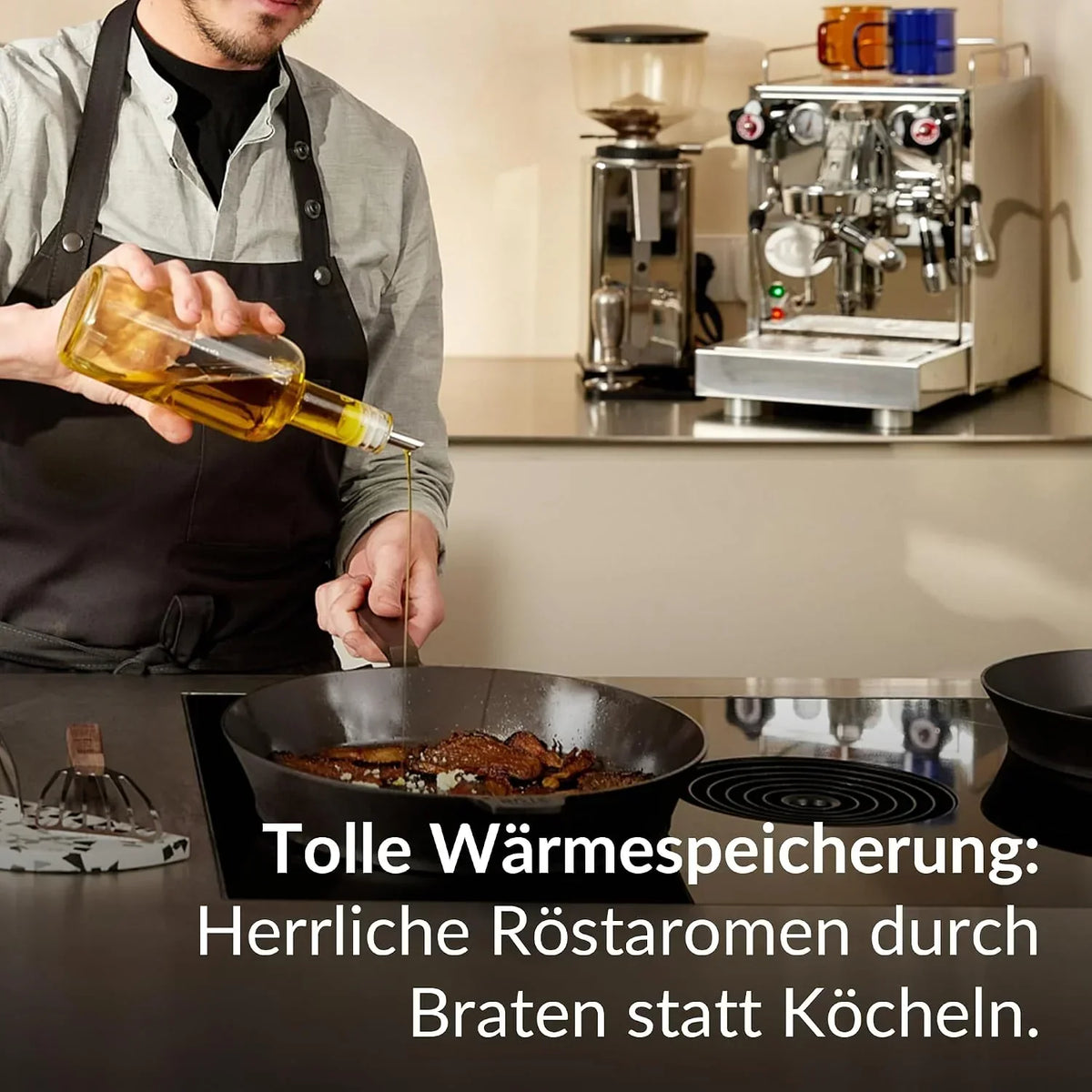 Sartén de hierro fundido de 28 cm, apta para inducción y todo tipo de cocinas, pulida finamente, sin recubrimiento, fabricada en Alemania.