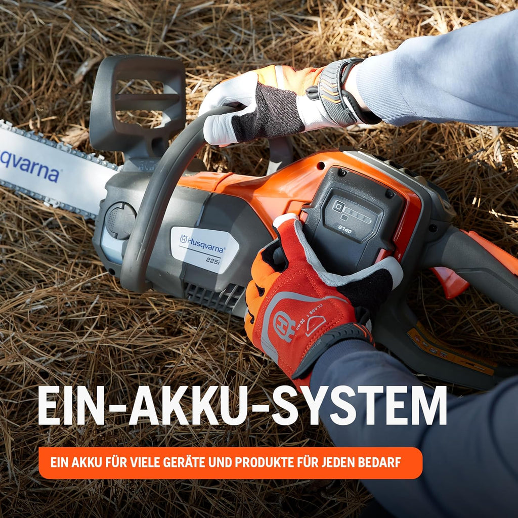 Motosierra de batería Husqvarna 225i: ligera, inalámbrica, silenciosa, espada de 14″, velocidad de cadena de 20 m/s, ideal para poda y mantenimiento de jardines (incluye batería y cargador)