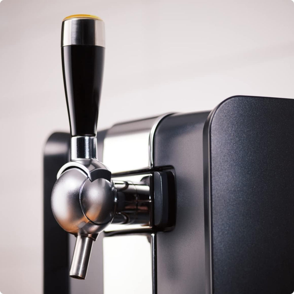 Sistema de tiraje de cerveza Perfect Draft HD 3720/26 + barril de 6 L | Cerveza de barril, incl. 5 EUR de depósito retornable (Corona)