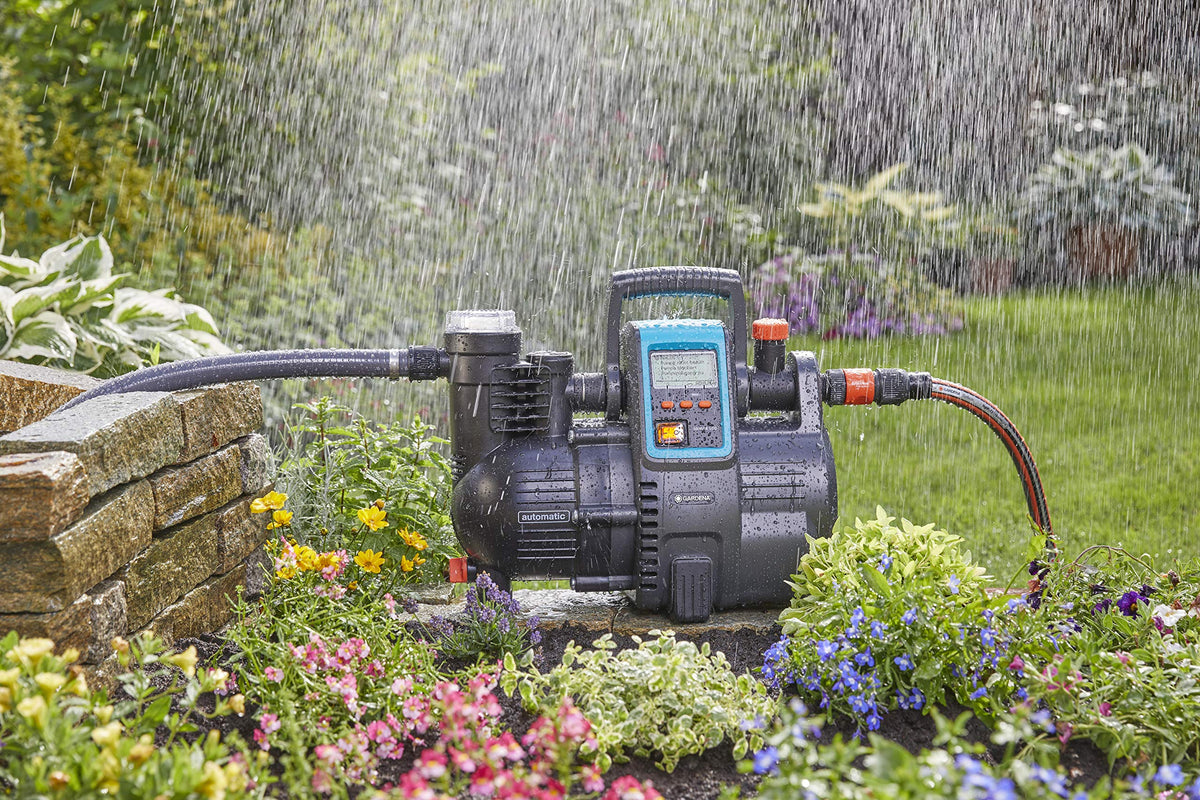 Bomba automática de agua para casa Gardena Comfort 5000/5E LCD, ahorro de energía, 5000 l/h, motor de 1300 W, protección térmica, protección contra funcionamiento en seco