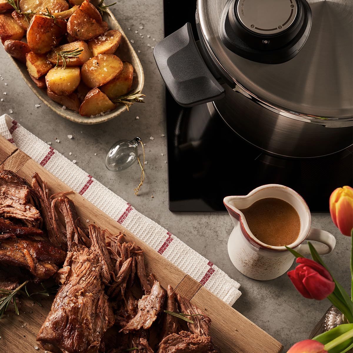 Olla a presión Fissler Vitavit Premium 6L 22cm de acero inoxidable, 4 niveles de cocción, incluye cestillo, fabricada en Alemania, apta para inducción